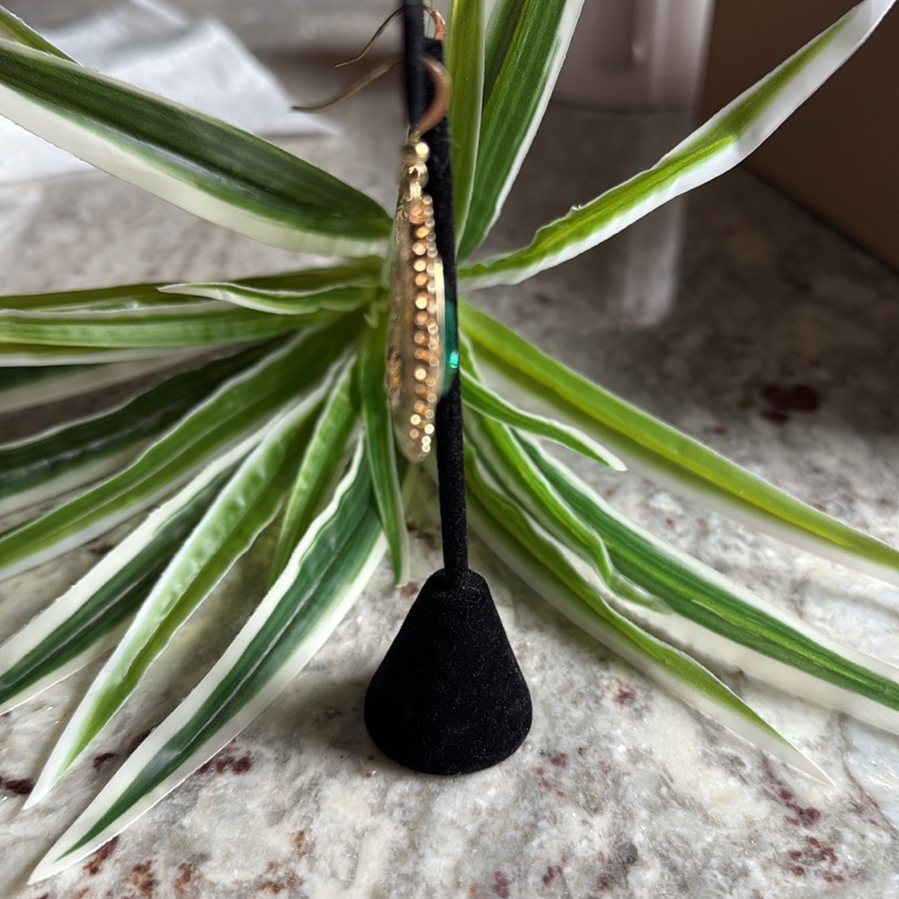 Elegant Teardrop Earrings - Picture 3 of 6